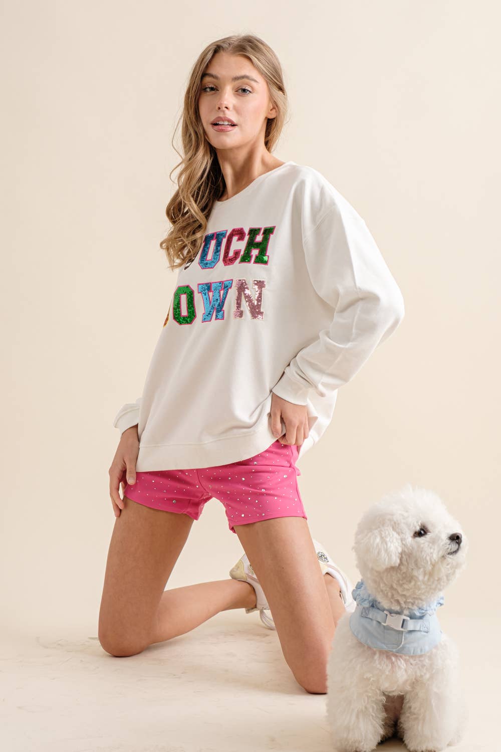Blue B – Engroshandel Grafisk Sweatshirt - Dame – 32551T - Game Day Patchwork Pullover Sweatshirt2