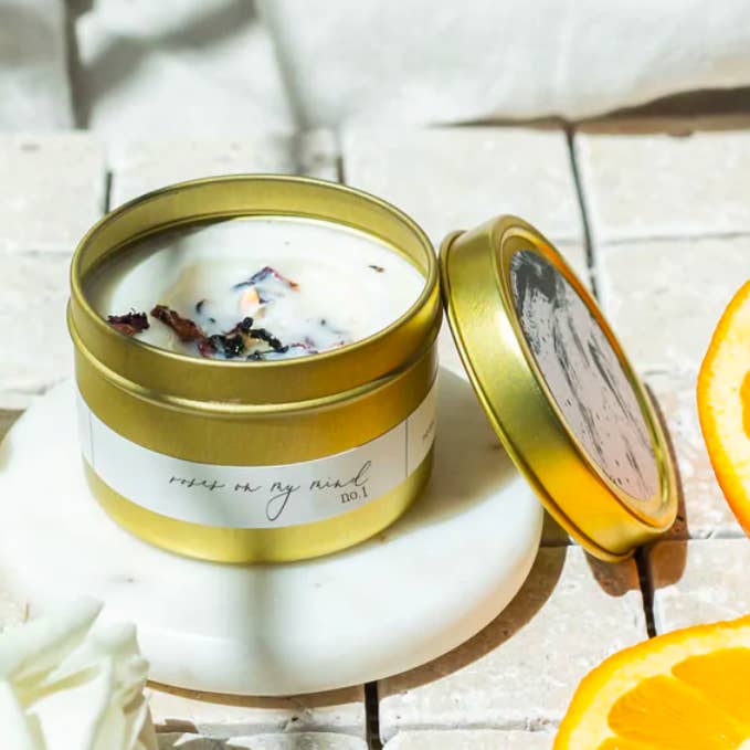 Roses On My Mind Gold Boîte de voyage pour la vente par Janet Gwen