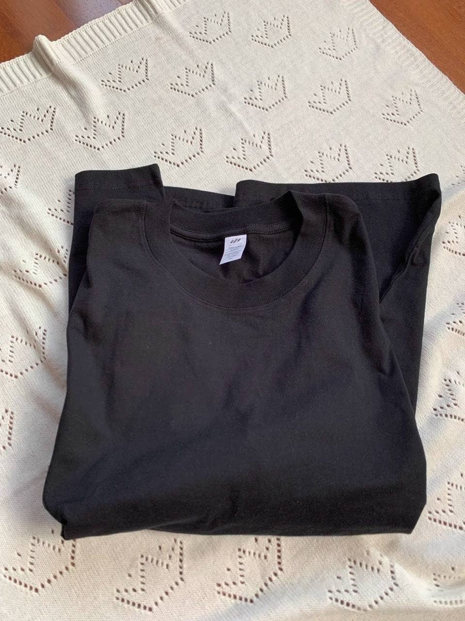 Rosa Clothing - Wholesale T-Shirt - Women's - Essential basic everyday cotton crewneck t-shirt long sleeve24