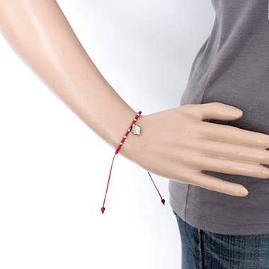 Red Originalpreis 18 $ | Silber .925 Charm Armband verstellbar für den Großhandel auf Faire10