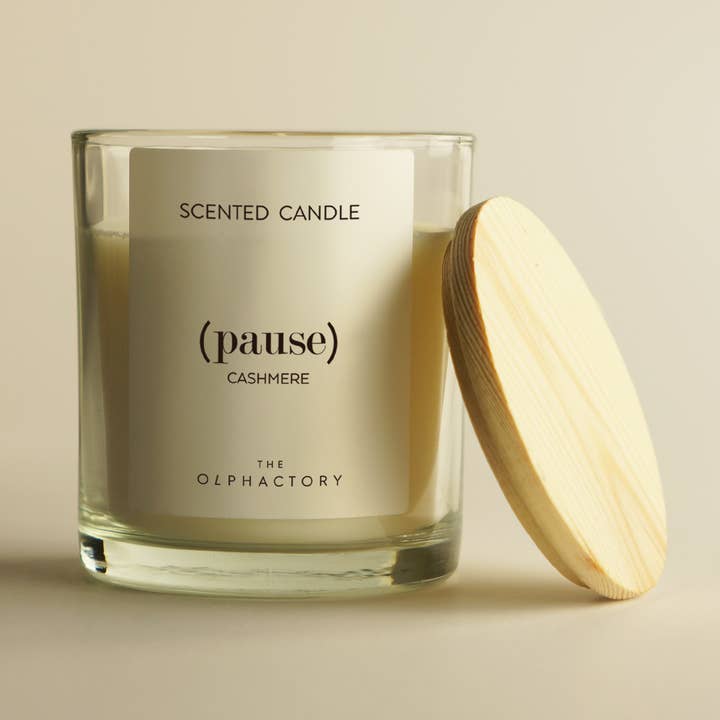 THE OLPHACTORY CASHMERE Gemüsewachskerze 200 g für den Großhandel von SEVENREEDS