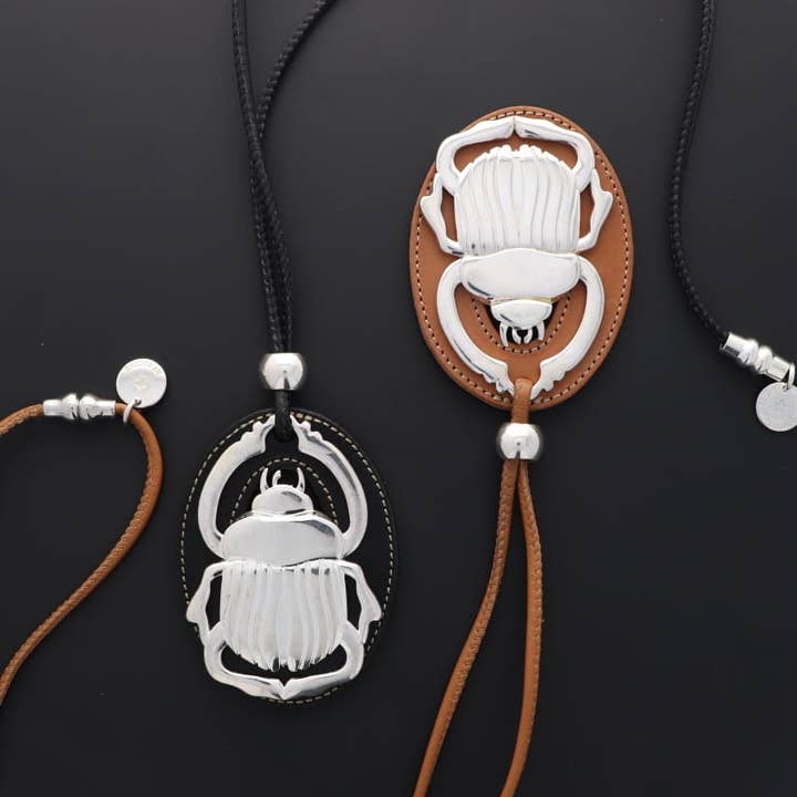 N°762 - Collar largo con colgante de escarabajo para venta al por mayor de SECRET DE CUIR