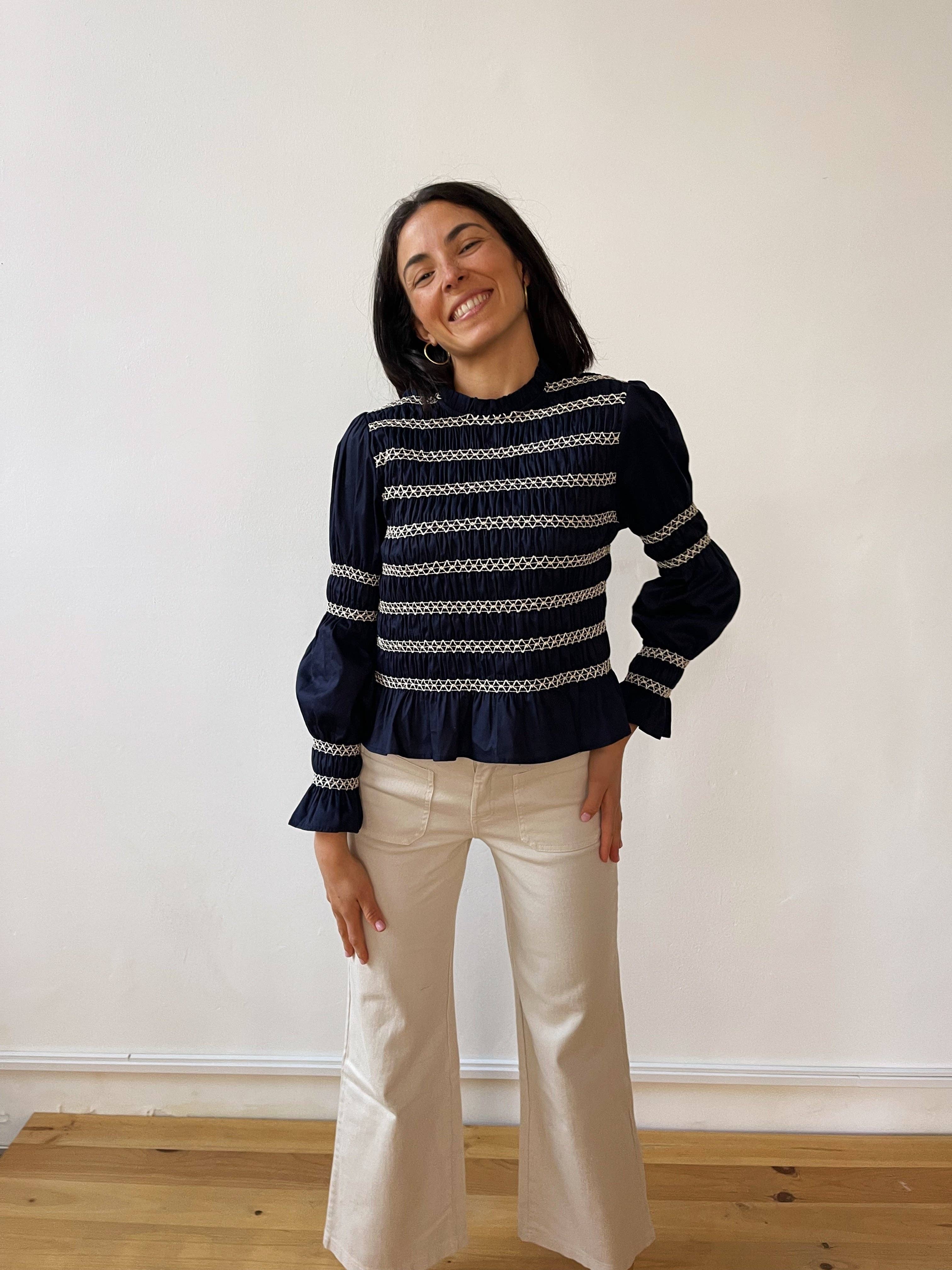 MindTraveler – wholesale Blouse – Women’s – Eloise Marino blouse1