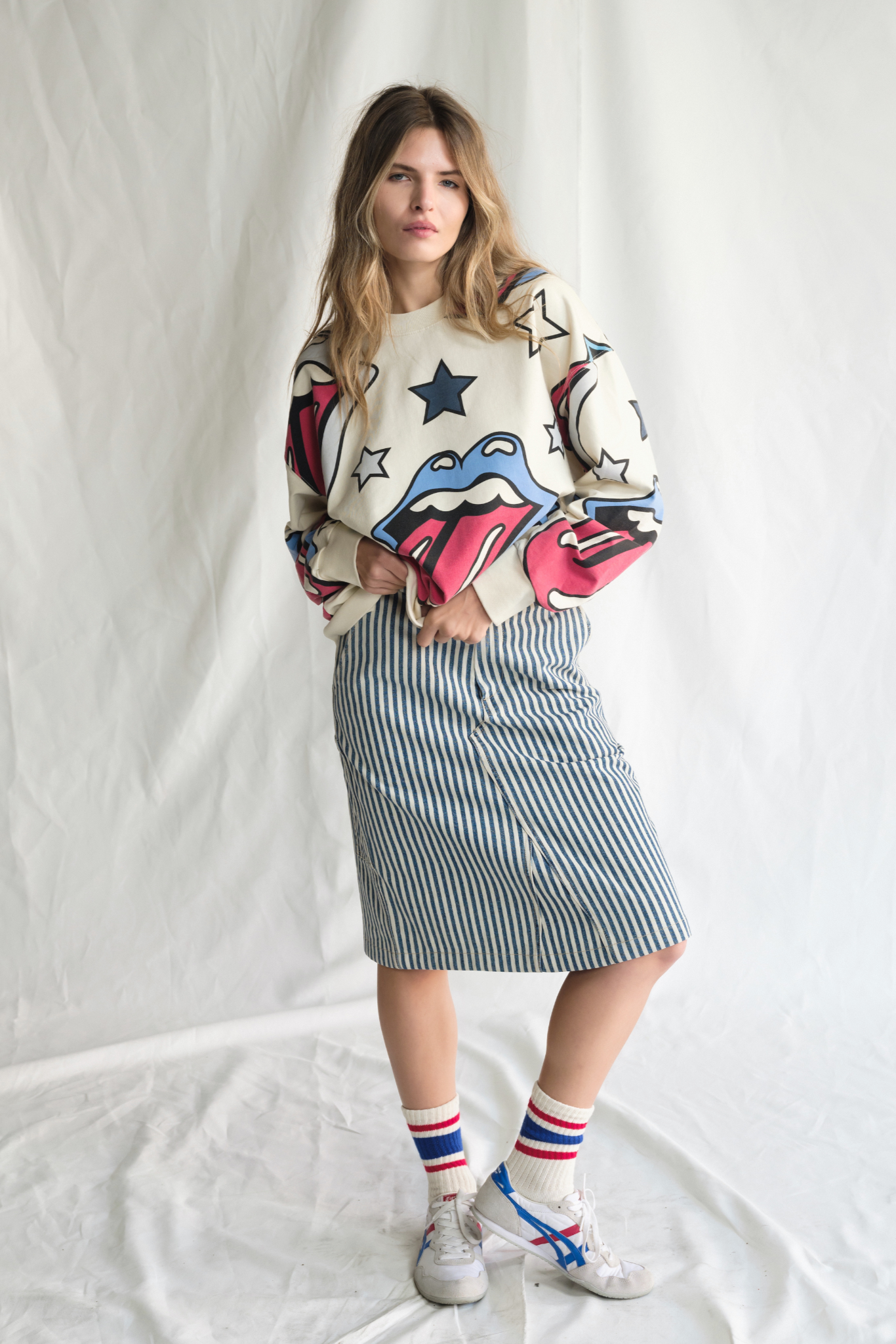 People Of Leisure - Wholesale Graphic Sweatshirt - Women's - The Rolling Stones Loud Mouth Crew3