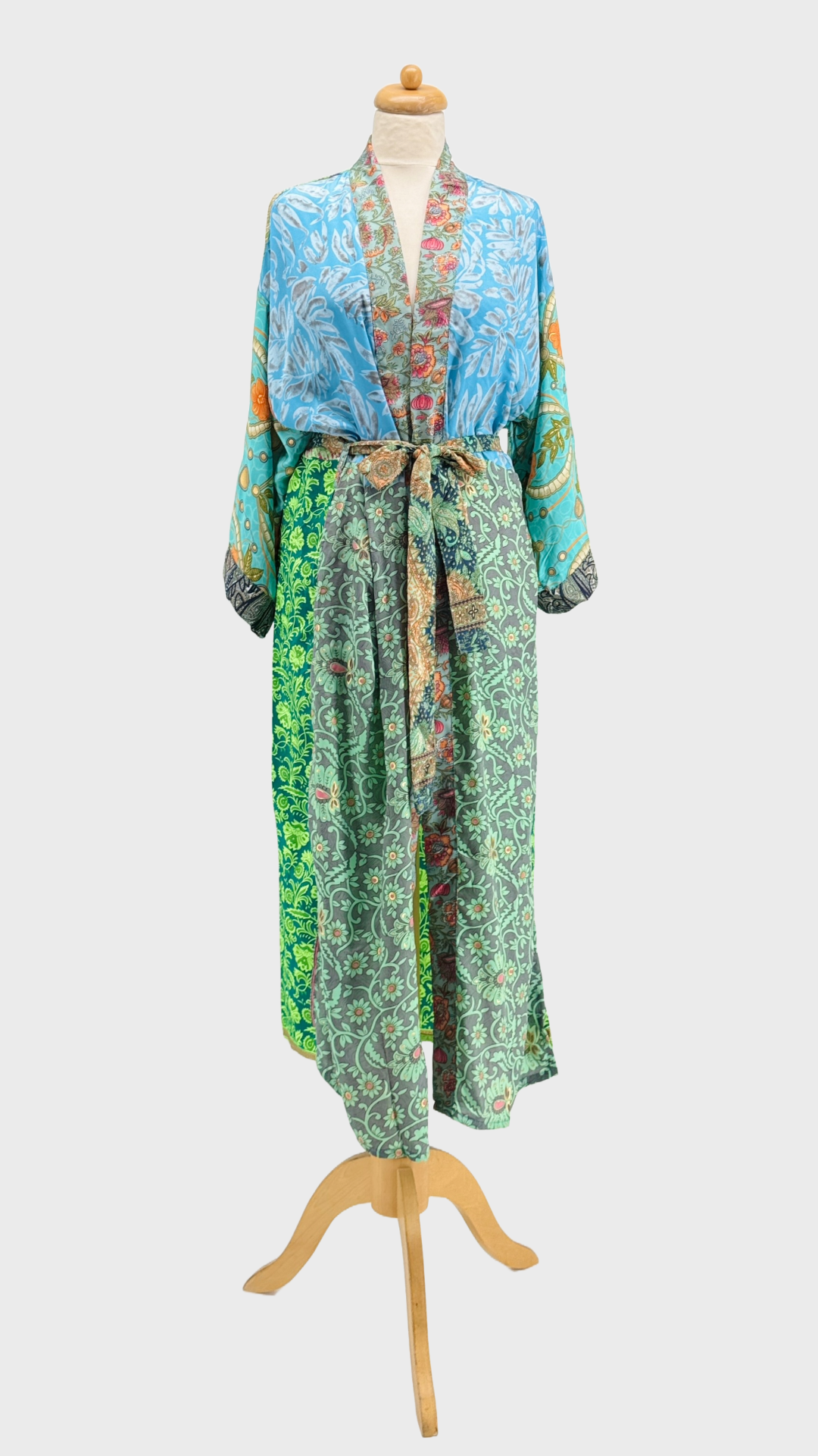 ASSORTIMENT Dames lange patchwork kimono - RENACER COLLECTIE voor groothandel op Faire4
