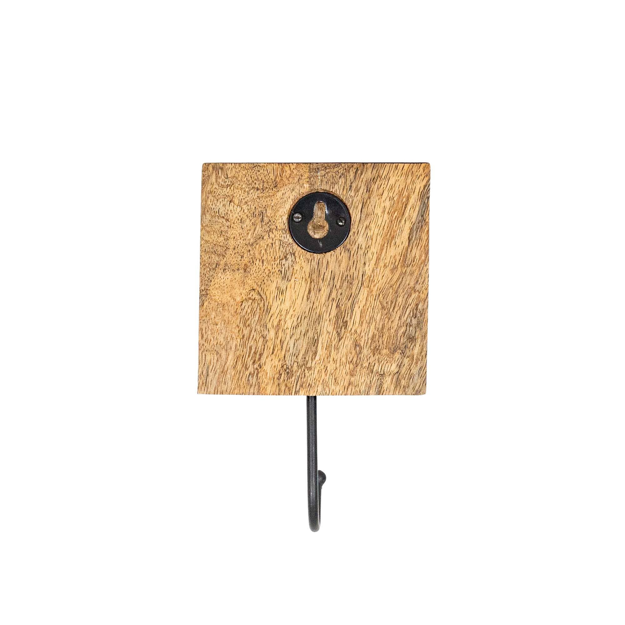 Foreside Home & Garden - Wholesale Wall Hook - Barn Quilt Farm Wall Decor Hook Mango Wood Resin & Metal2