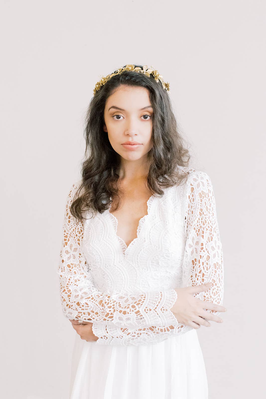 Acute Designs – Tiara – Mulher por atacado – Coroa de papoula dourada5