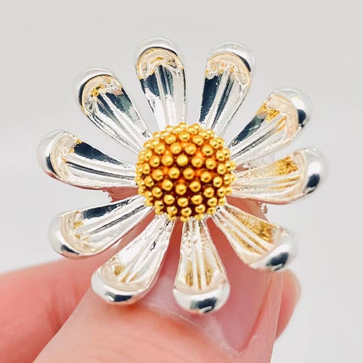 Mio Queena - Wholesale Brooch - Little Daisy Brooch0