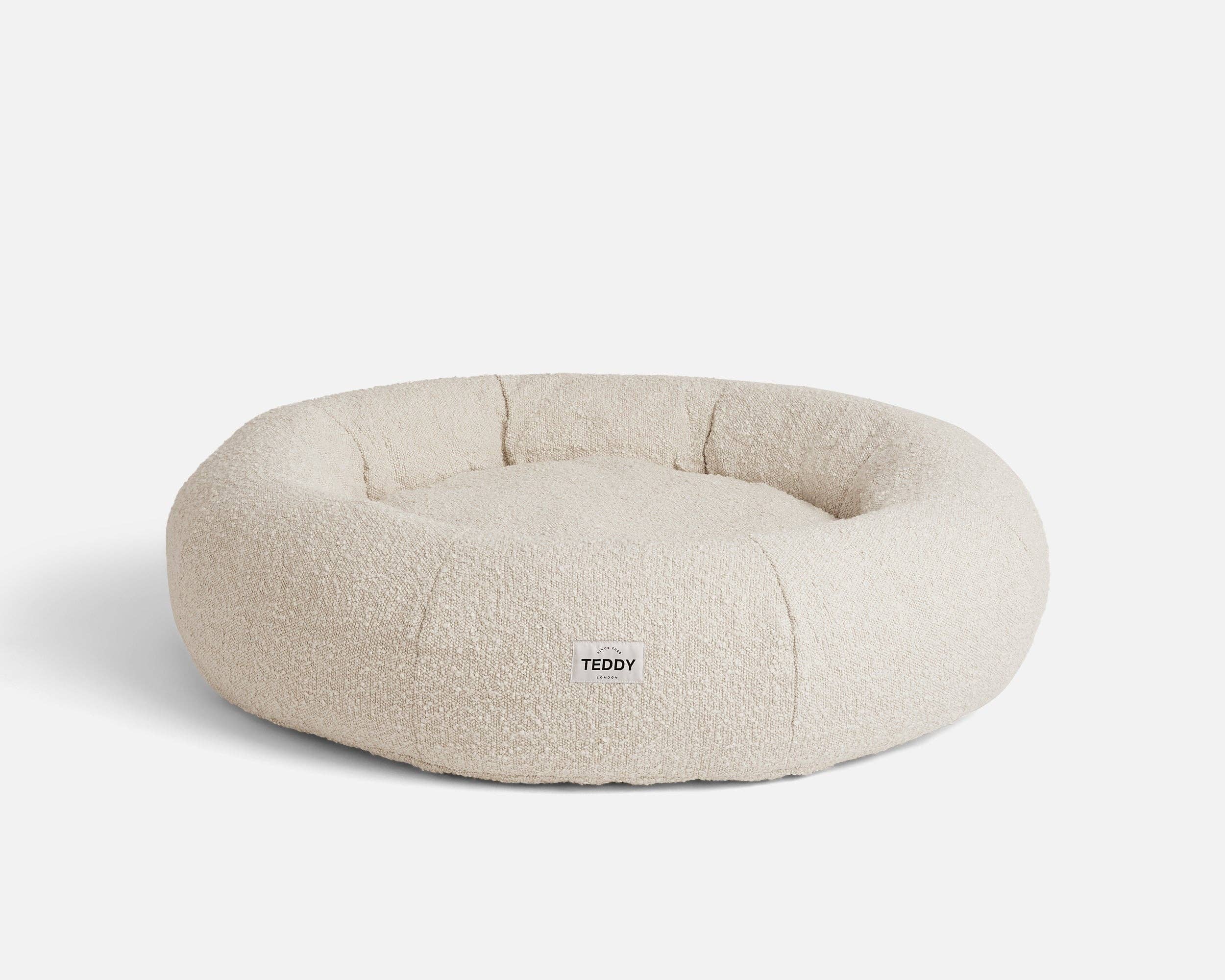 TEDDY LONDON – Großhandel Haustierbett – Hund – NEUES WEISSES WOLKENBETT MIT MITTELHOHEM BOUCLE-DESIGN3