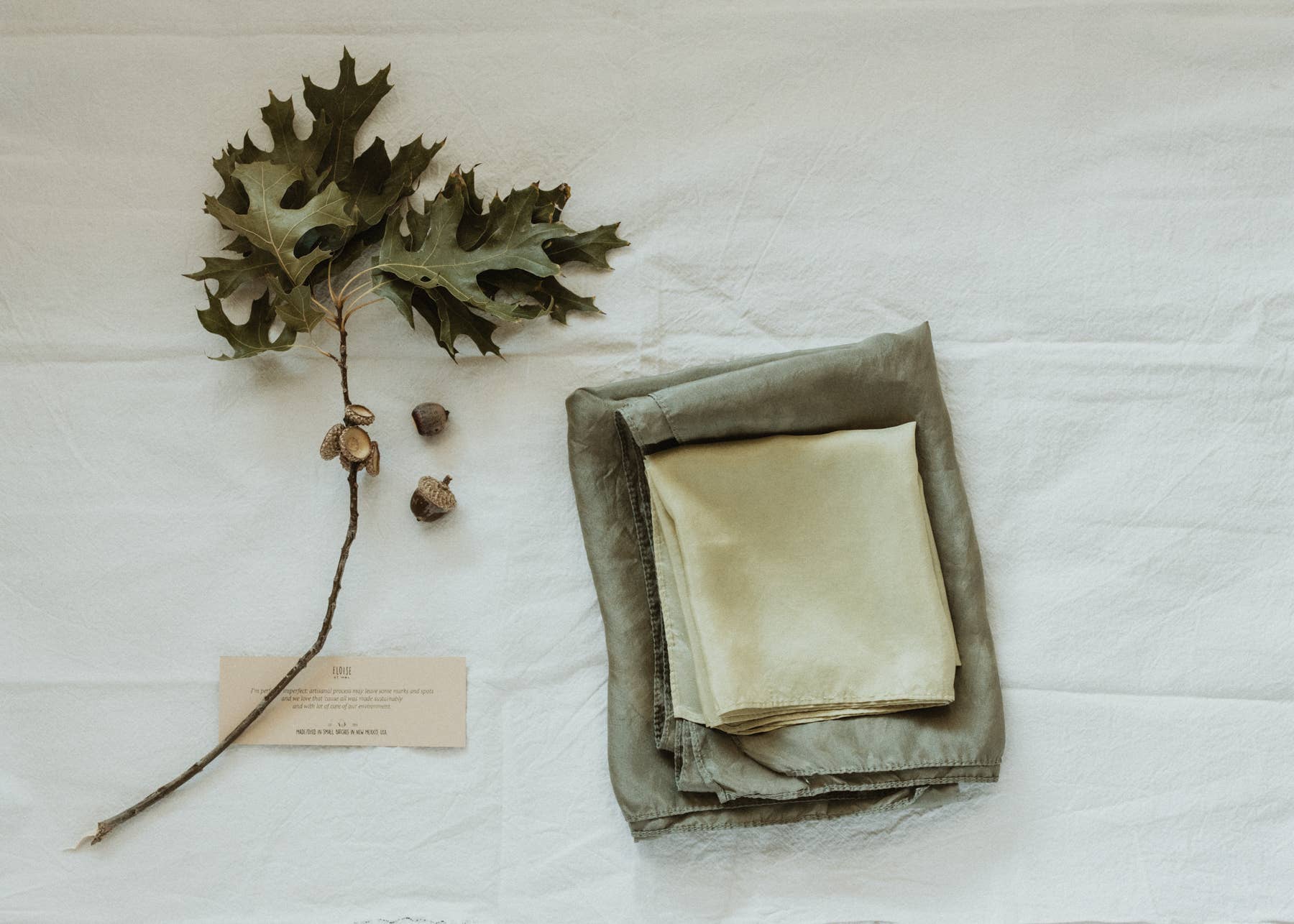 Eloise et moi - Vente Écharpe – femme - Foulards en soie 100 % teints à la main en tons neutres et naturels25