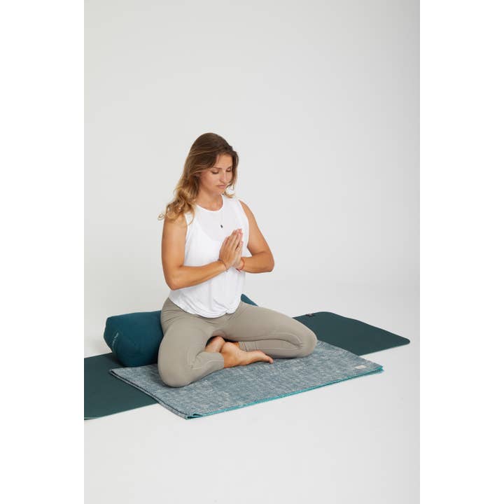 Yoga Searcher – wholesale Yoga Accessories – YANTRA yoga bolster