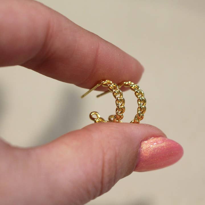 Petite créole à maillons plaquée or 18 carats pour la vente par Sabsies Beauty