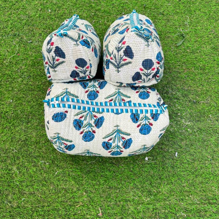 bhavnas boutique - Wholesale Makeup/Cosmetic Bag - Floral Printed Cosmetic Bag Women Bag Indian Quilted Cotton1