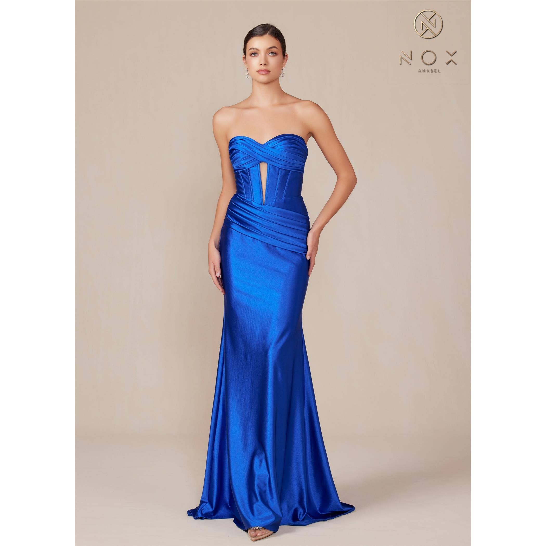 Noxanabel - Wholesale Formele jurk - Dames - Noxanabel satijnen strapless jurk met aansluitende pasvorm T150016