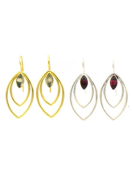 Boucles d'oreilles pendantes feuille pour la vente par Fair Anita