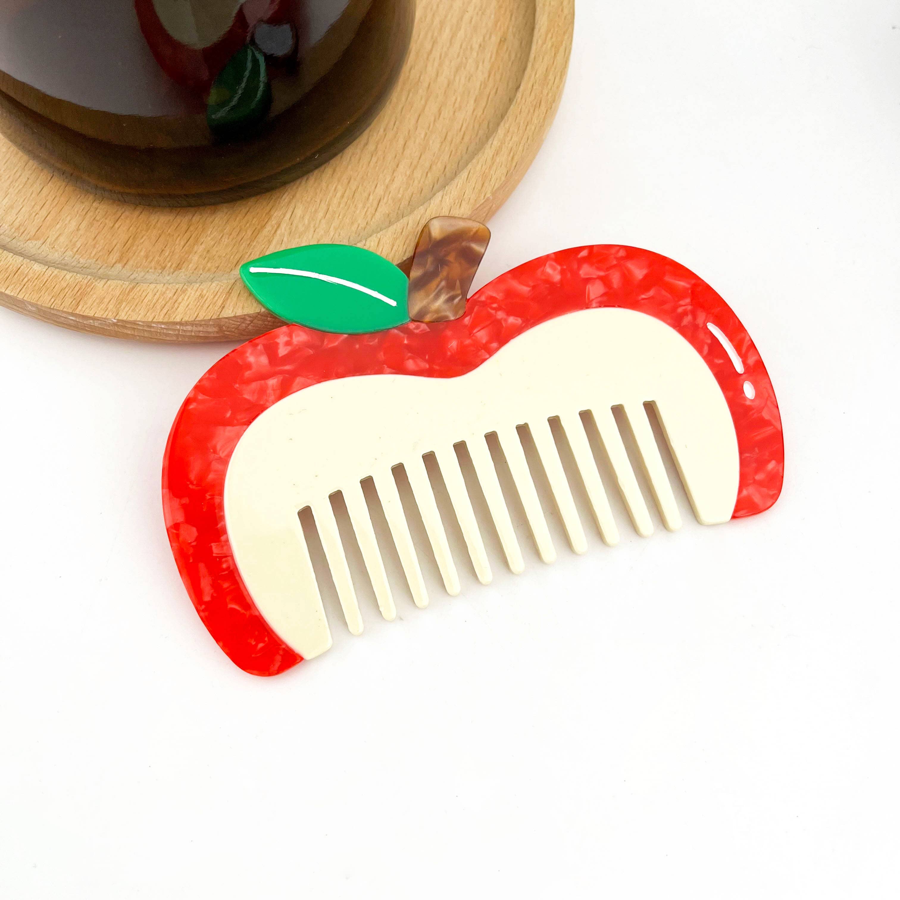 TheDivaSoap - Wholesale Hair Brush/Comb - Fruit & Animal Hair Comb, Creative Thin Comb0