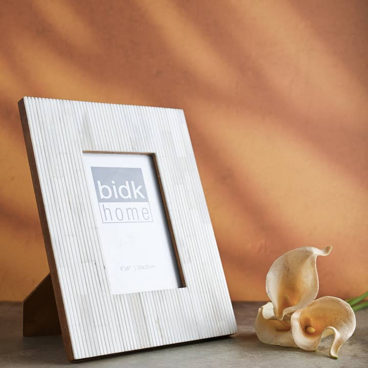BIDKhome - Wholesale Picture Frame - 4x6” Carved Bone Picture Frame5