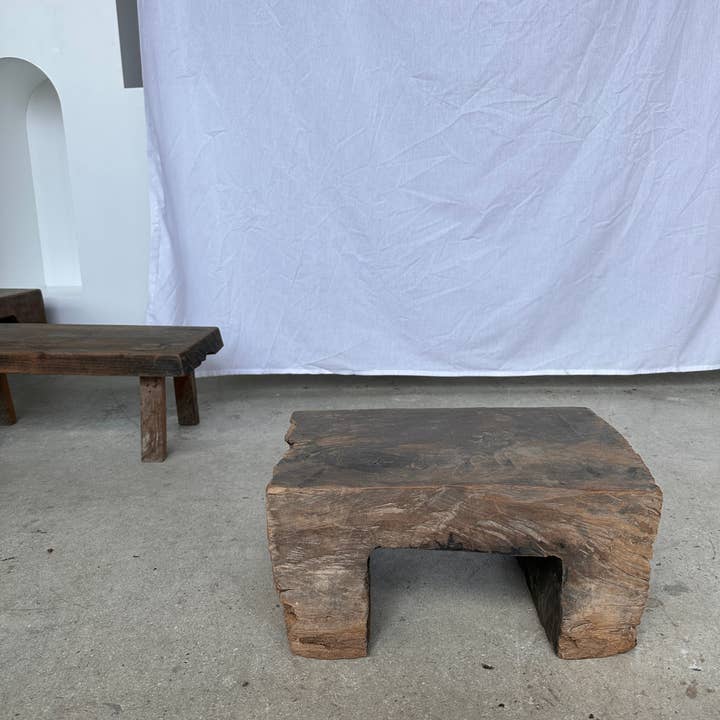 Office Objets - Wholesale Stool - Raw monoxyle organic Asian teak stool70