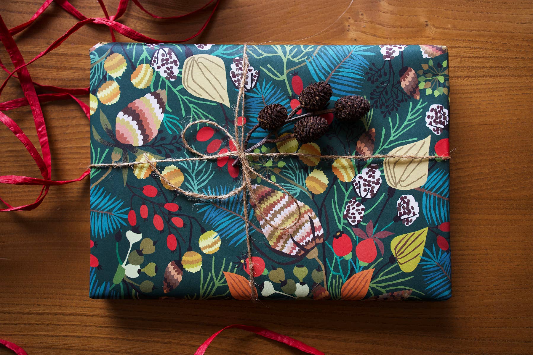 Brie Harrison Ltd – wholesale Flat wrap – Noel Gift Wrap 1