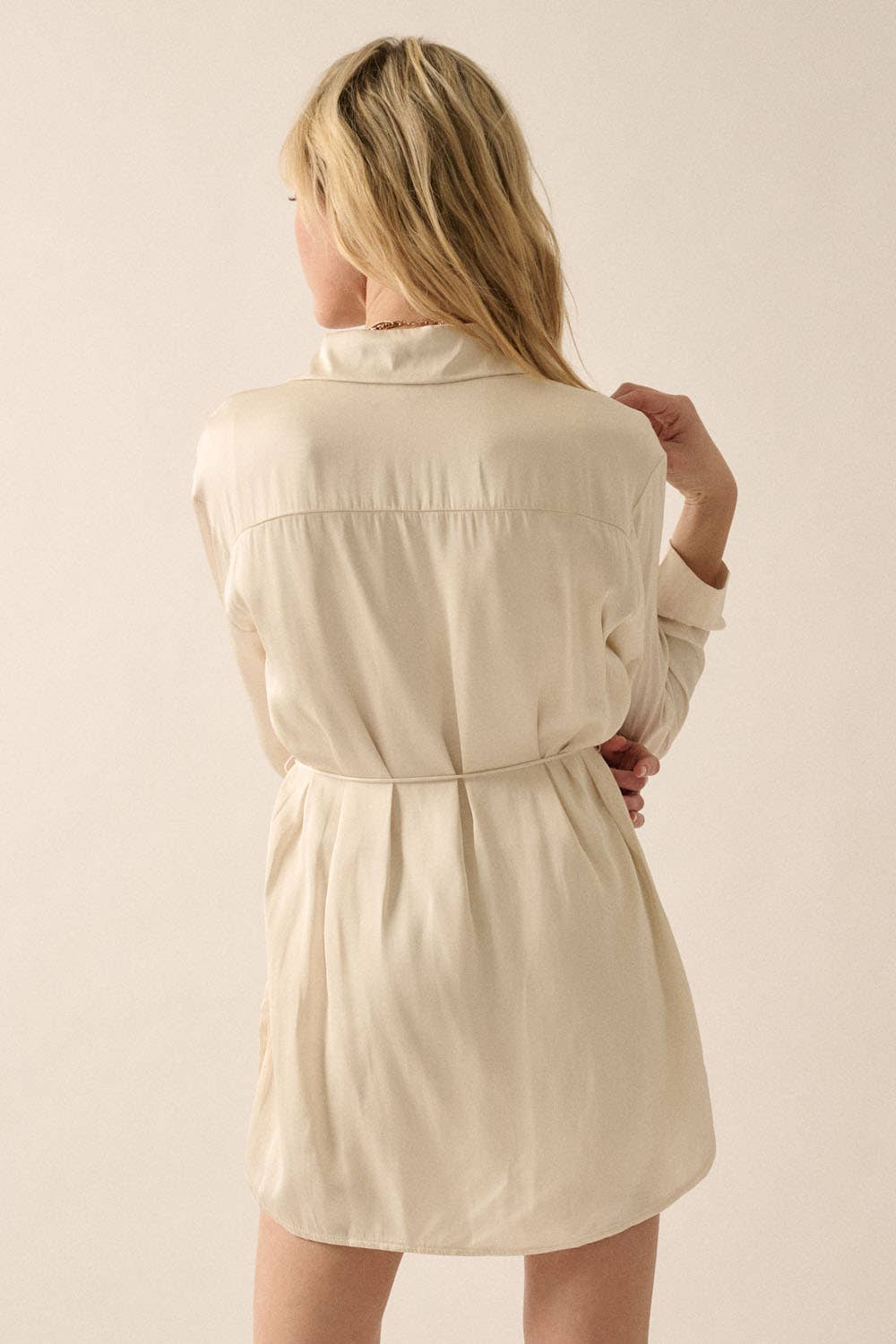 Promesa USA – Romper - Mulher por atacado – Macaquinho sólido de cetim com botão, cintura alta e cinto31