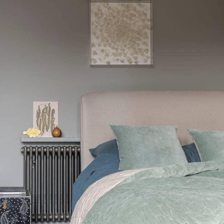 Niki Jones – wholesale Lumbar pillow – Velvet Linen Square Cushion Cover14