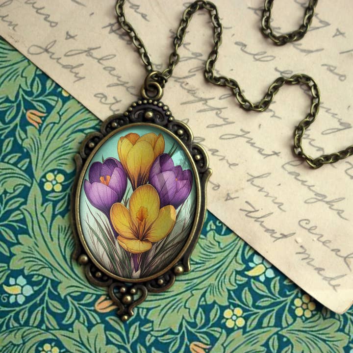 The Divine Iguana - Wholesale Pendant/Charm Necklace - Spring Crocus Flowers Oval Pendant Necklace4