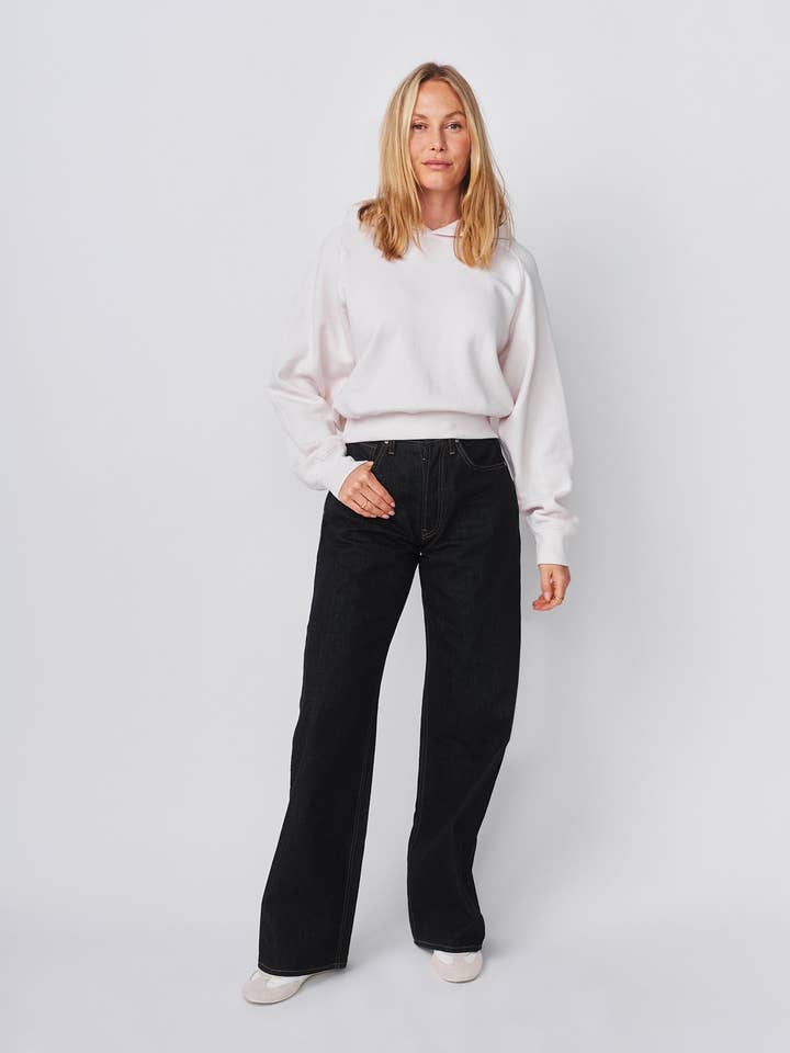 Diverse Cropped Hoodie in Oyster voor wholesale door Sundry Clothing