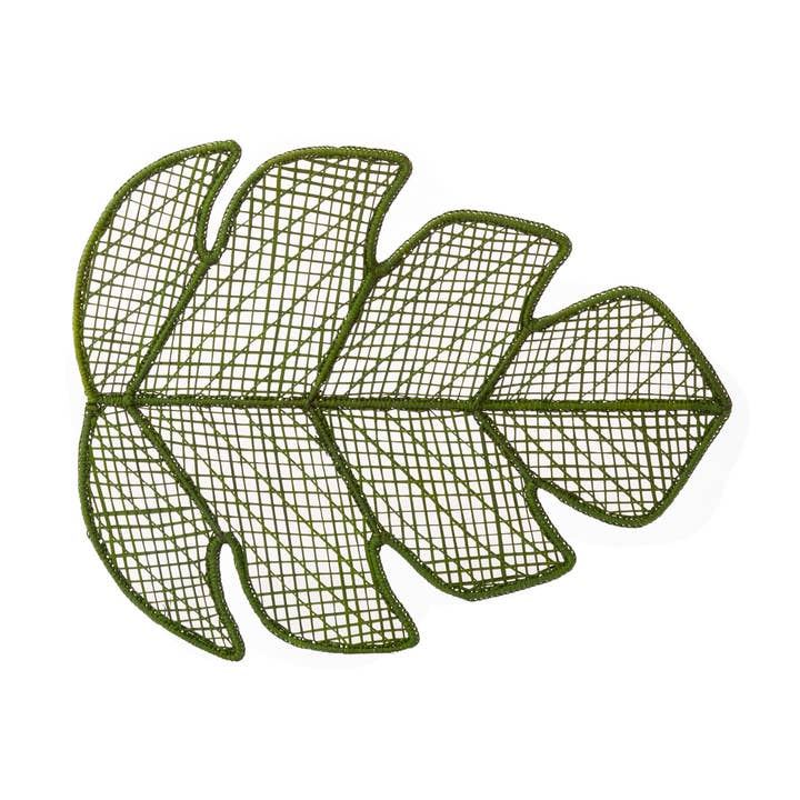 Leaf Iraca Placemat - Straw Raffia Tableware for wholesale by Coro Cora™