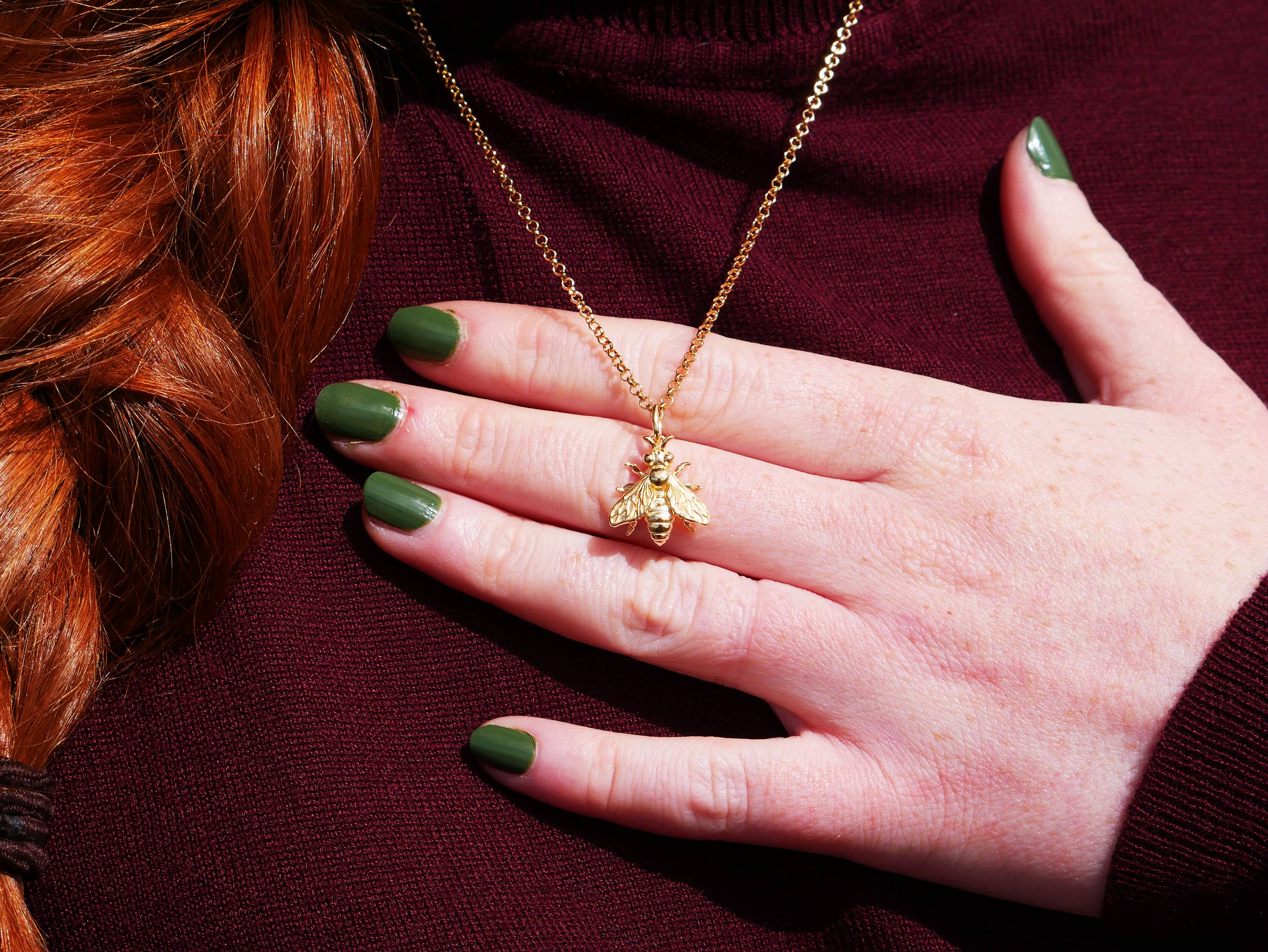 In The Heather – wholesale Pendant/charm necklace – Scottish honey bee necklace in sterling silver4