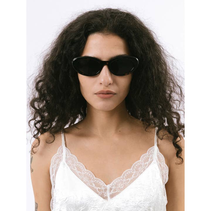 CUBIC – Großhandel Sonnenbrille – Damen – Katzenaugen-Sonnenbrille