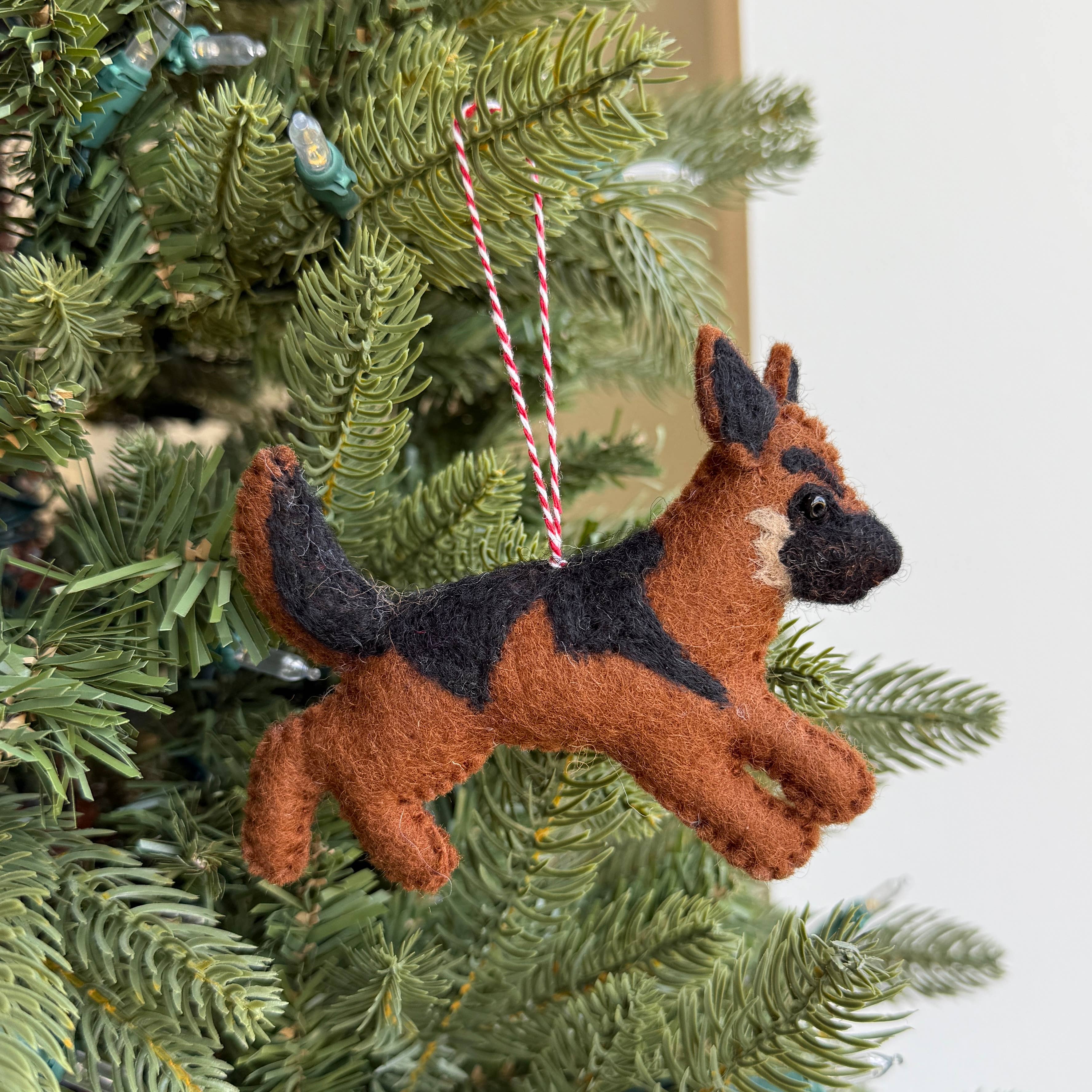 Ornaments 4 Orphans - Wholesale Ornament - German Shepherd Dog Felt Wool Christmas Ornament2