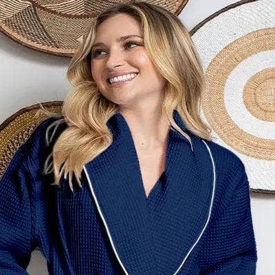 Lotus Linen – Engroshandel Morgenkåbe - Dame – Kvinders lette badekåbe med waffle-tekstur og kantbånd – spa-komfort4