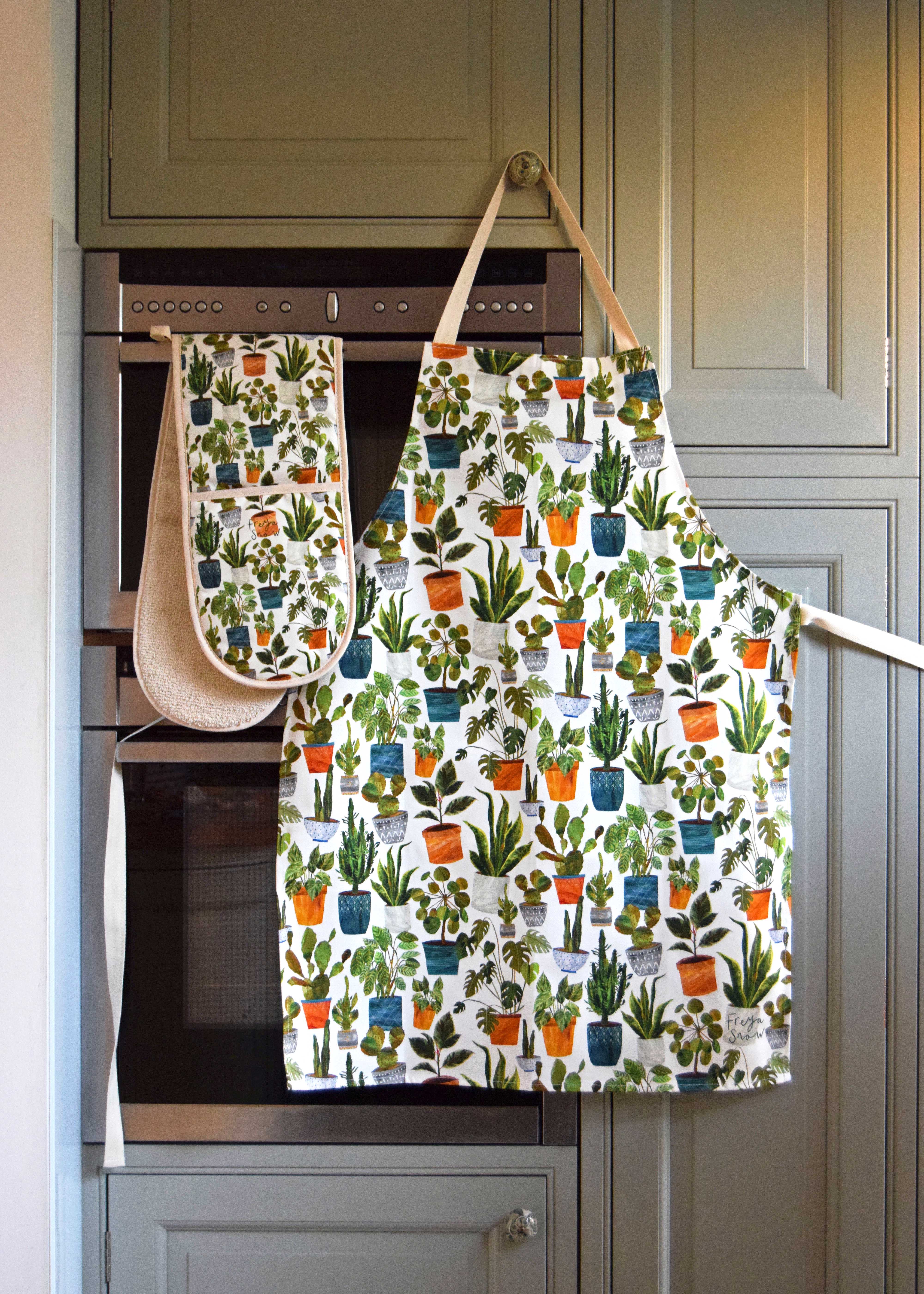 Freya Snow - Wholesale Apron - Houseplants Cotton Apron3