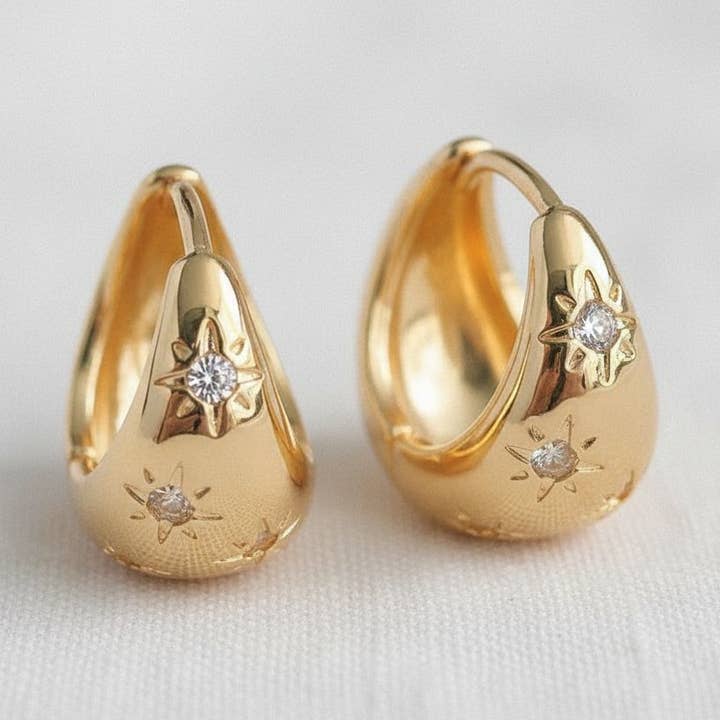 Ellemadera - Wholesale Huggie Earrings - Geometric Star Drop Earrings0