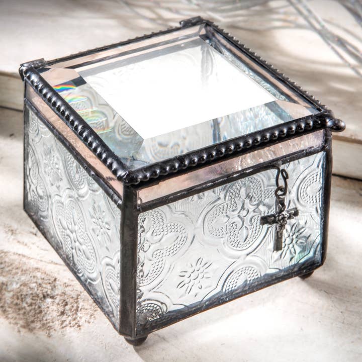 Box 631 Clear Vintage Glass Box with Cross Charm for wholesale by J Devlin Glass Art & Bert Anderson Collection