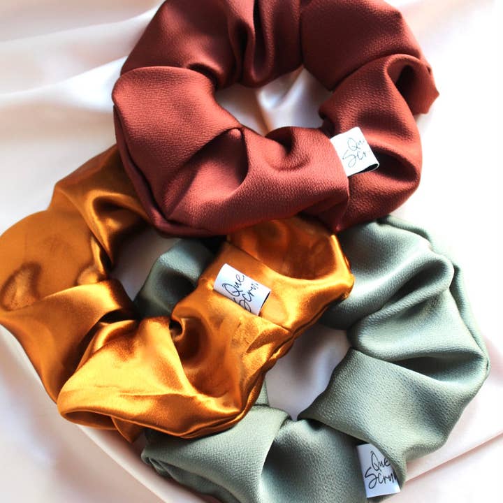 Elastici XL colorati per la vendita all'ingrosso da parte di Queen Scrunchie