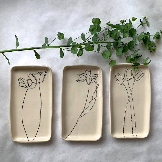 CSF Ceramics - Wholesale Decorative Tray - Small Tray: Tulip3