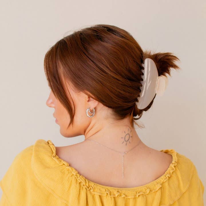 Shop Andi - Wholesale Hair Clip - Women's - Jelly Claw Clip6