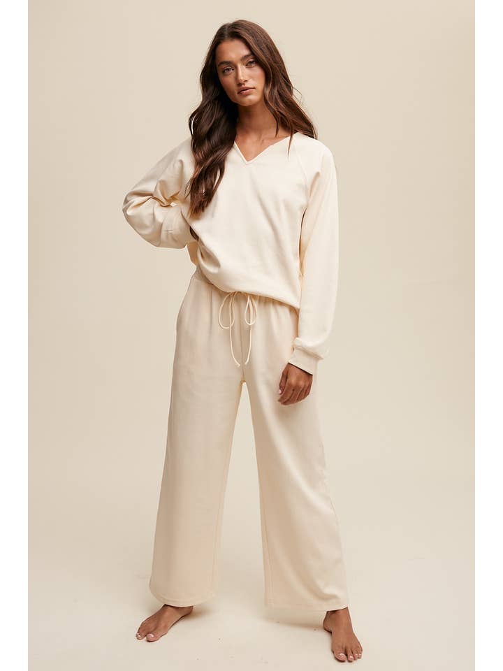 Listicle - Wholesale Lounge Set - Women's - Relaxed V-Neck Lounge Set10