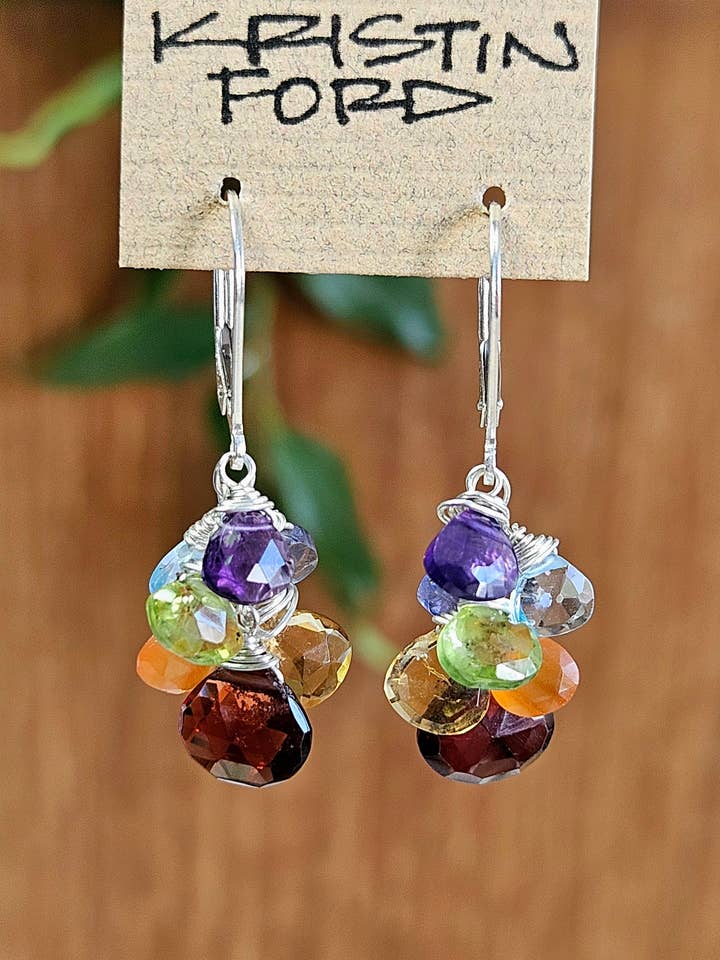 Boucles d'oreilles Chakra Arc-en-ciel EWH3417 pour la vente par KRISTIN FORD Jewelry With Meaning