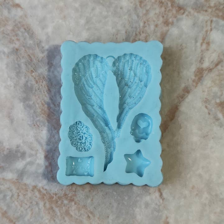 Serena Creazione di Serena Stampone - Wholesale DIY Craft Kit - Angel Wing Mold 4x7cm in silicone for resin, wax, and plaster1