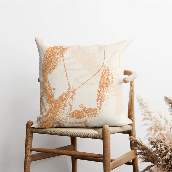 Coussin crustacé bord de mer homard déco polyester carré pour la vente par Coast and Valley