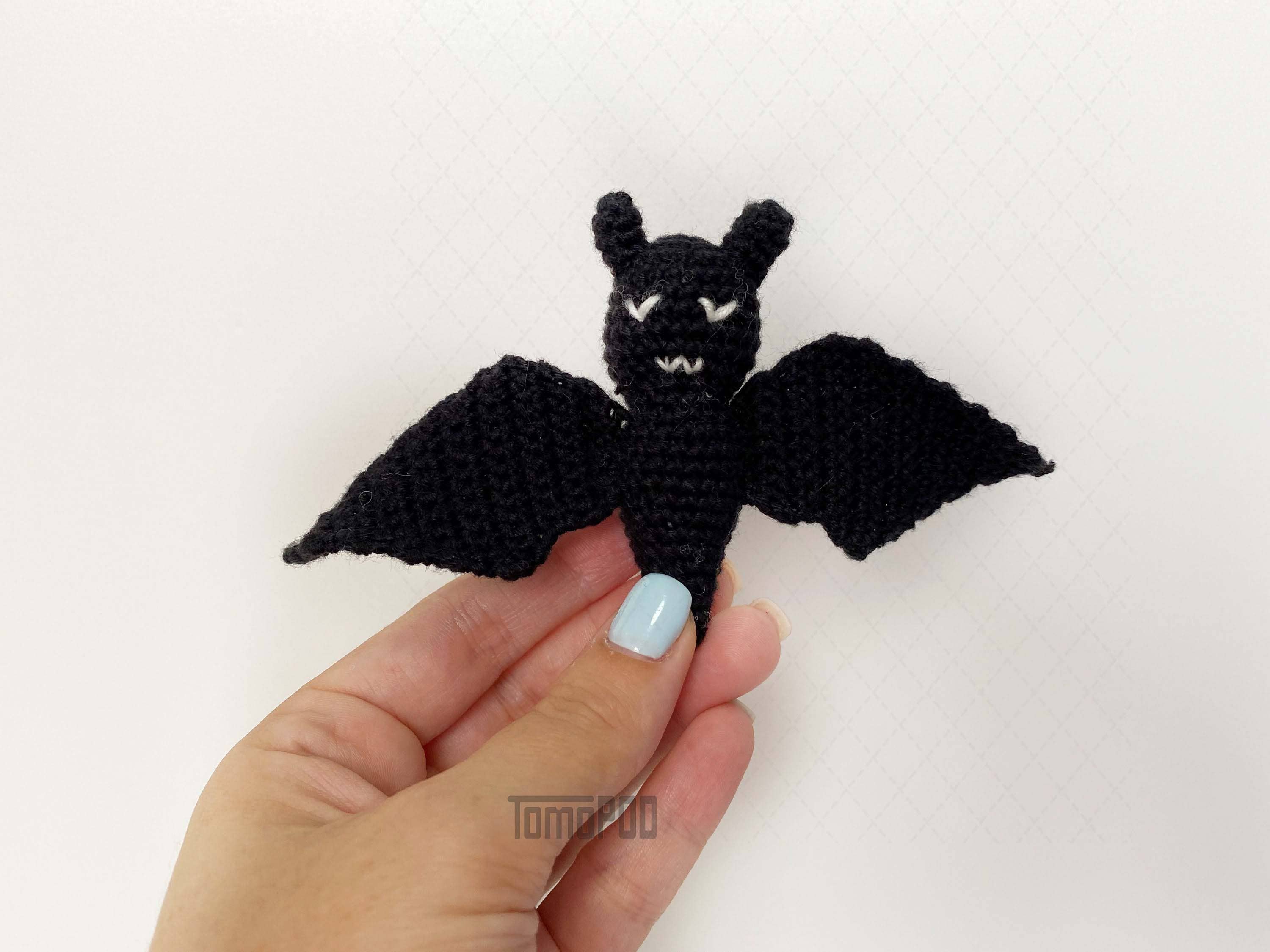 TOMOPOD LLC - Wholesale Car Decorative Charm - Unisex - Crochet Bat and Pumpkin Car Mirror Hanging, Halloween Decor6