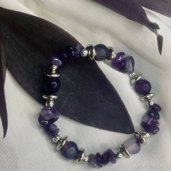 Purple Agate Chip Bracelet with Silver Spacers, for wholesale by Hadi Craft
