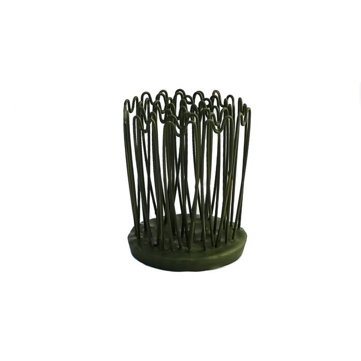 Floral Genius - Wholesale Garden Tool - Round Hairpin Flower Holder Flower Frog0
