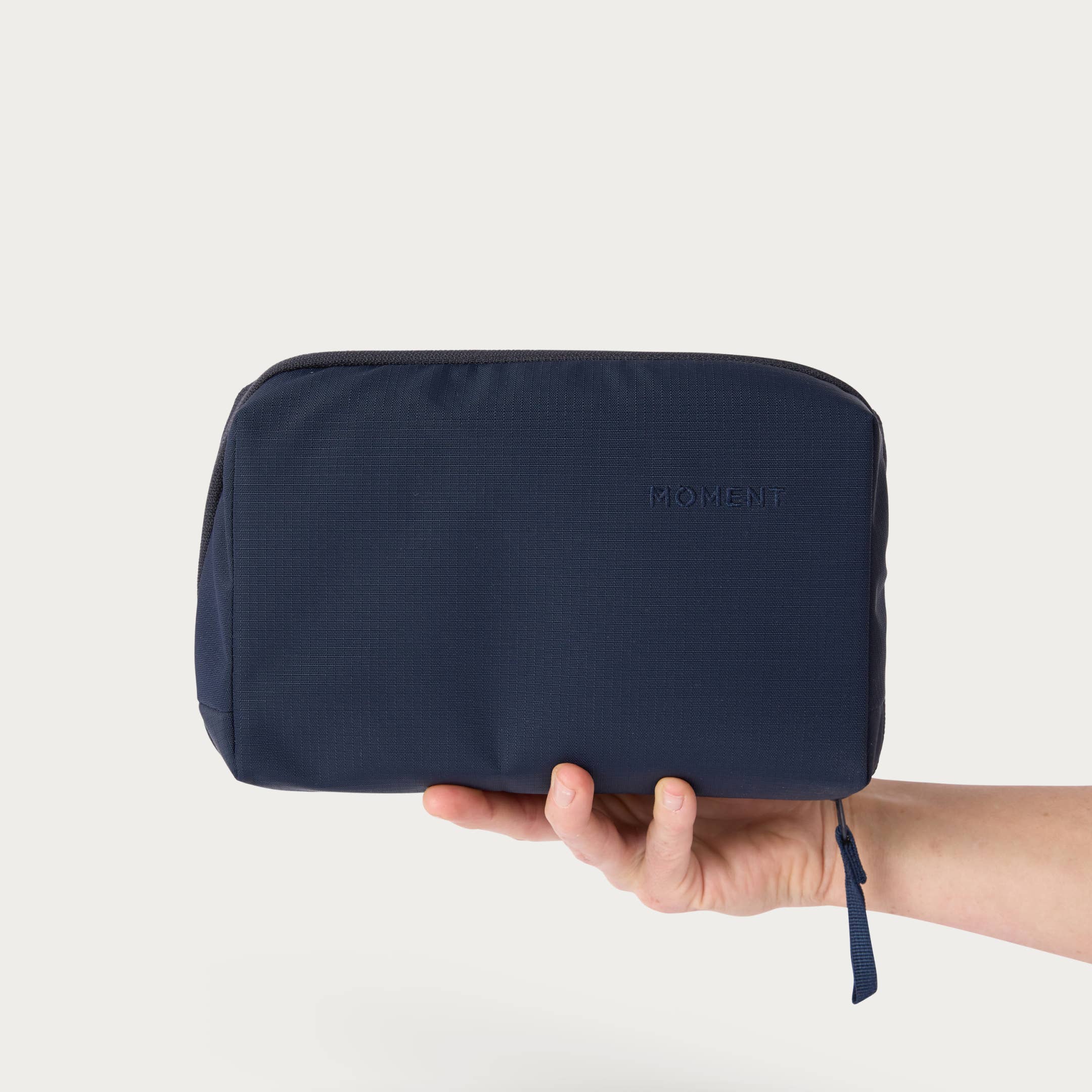 Moment - Wholesale Pouch - Unisex - Moment Everything Tech Organizer6
