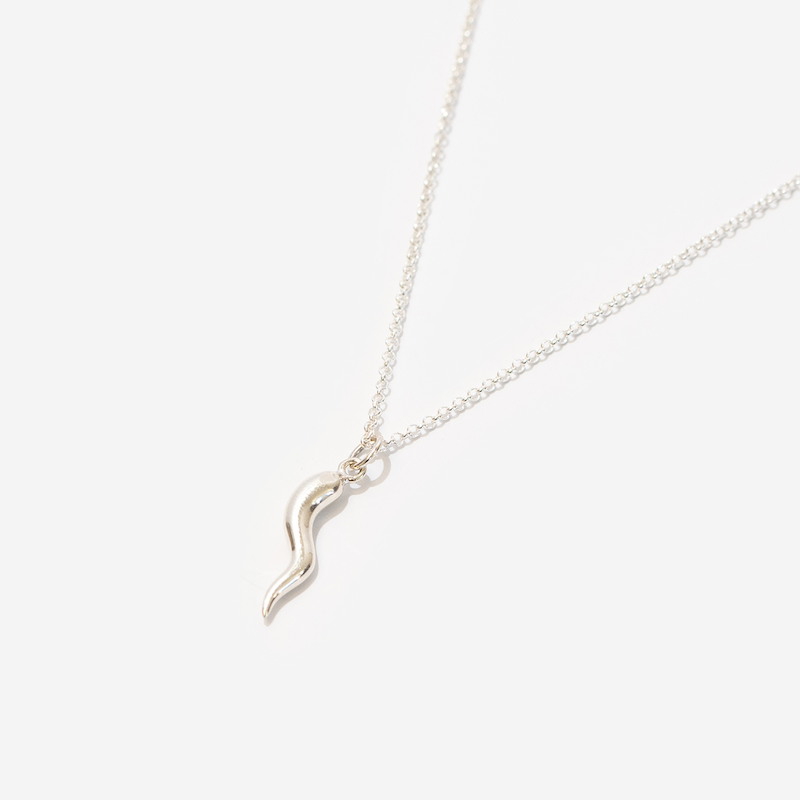 Apollis - Vente Colliers à pendentif - Collier corne italienne en argent sterling1