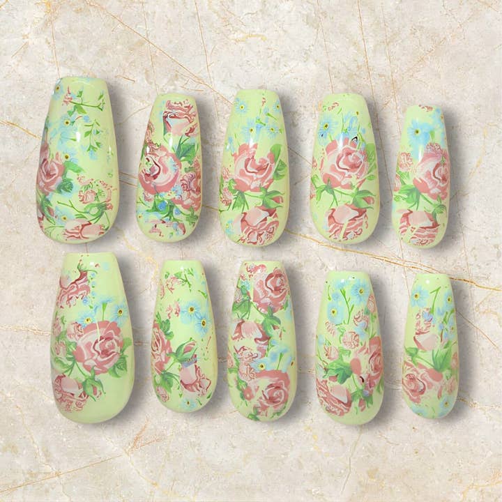 Jardin de fleurs pour la vente par OVER THE TOP NAILS