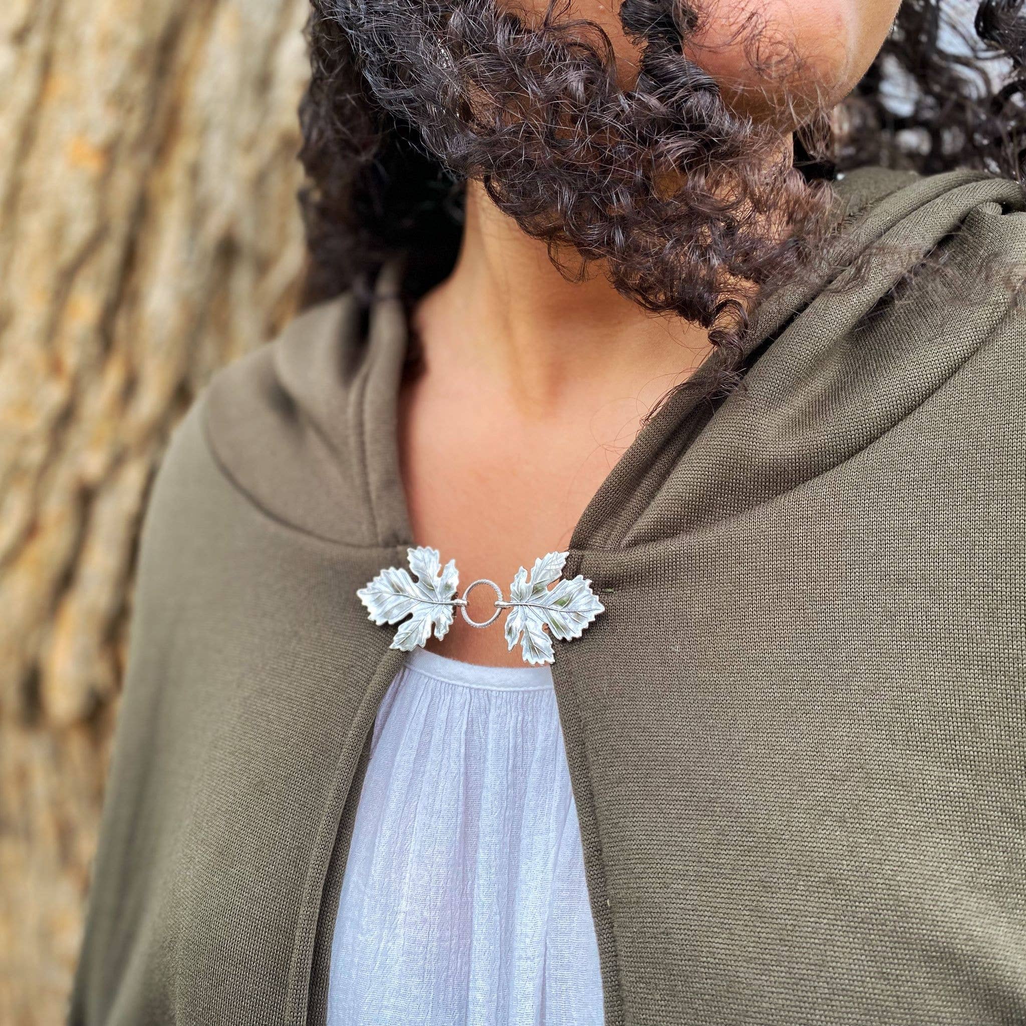 KardiKlips – wholesale Scarf clip – Women's – Dress Cinch Clips for Clothes, Silver Metal Leaves Boho3