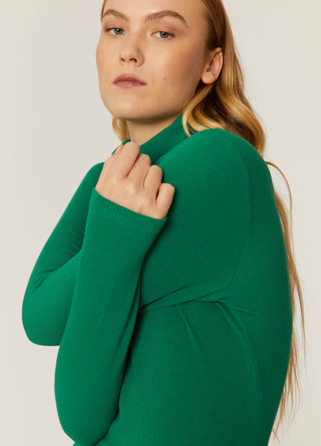 Pepaloves - Wholesale Knit Top - Women's - TOP CANALE CUELLO ALTO VERDE2